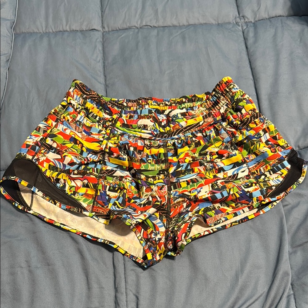 Lululemon Seawheeze hotty hot short sz 8
